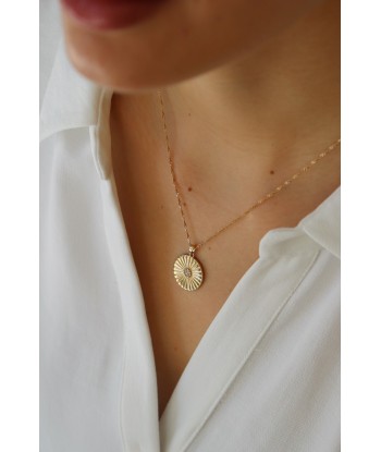 Collier Dauphine chez Cornerstreet bien 